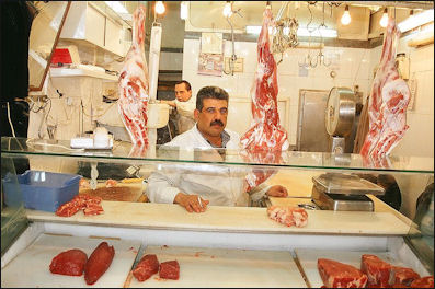 20120515-Halal Store_with_flesh_Jerusalem_2005.jpg